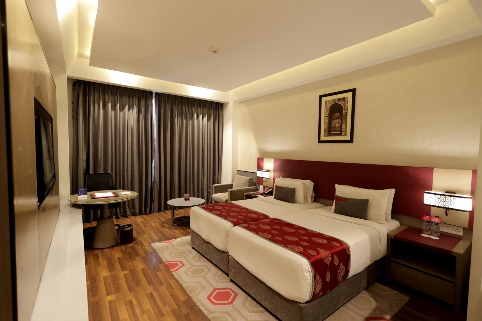 Ramada Plaza By Wyndham Lucknow 호텔 외부 사진